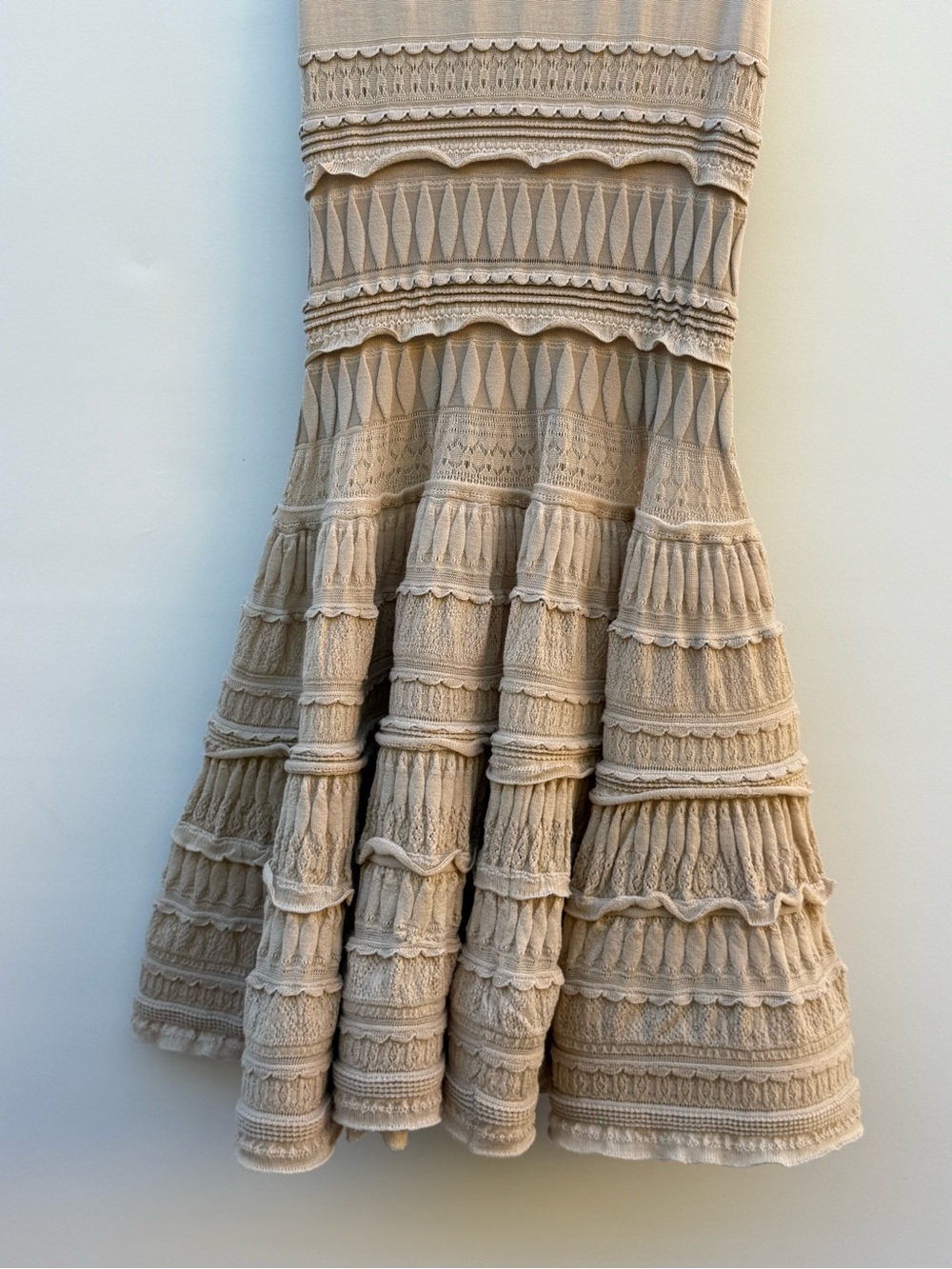 NWT Alaïa Tan Embroidered Ruffled Mini Dress - Picture 3 of 4